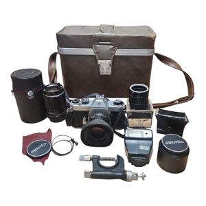 Honeywell Pentax Spotmatic 35mm Film Camera Vintage with Accessories
